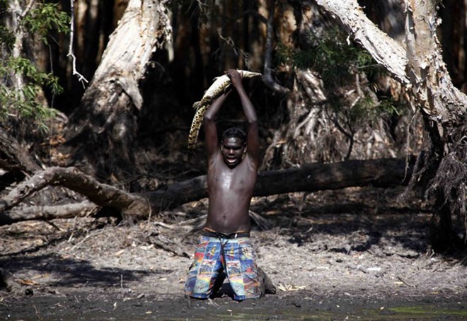 Picture 16 of The tribe of 60,000 years hunted crocodiles in the deep forest
