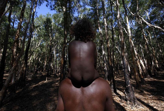 Picture 2 of The tribe of 60,000 years hunted crocodiles in the deep forest