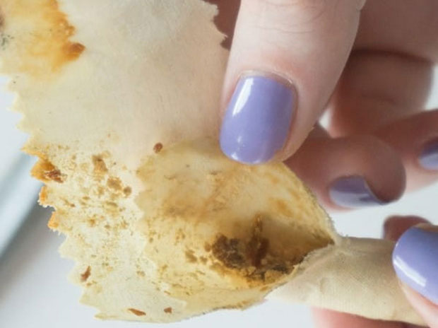 Picture 6 of The truth about the earwax method is said to be