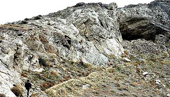 The truth about the mysterious red-haired giant at Lovelock Cave