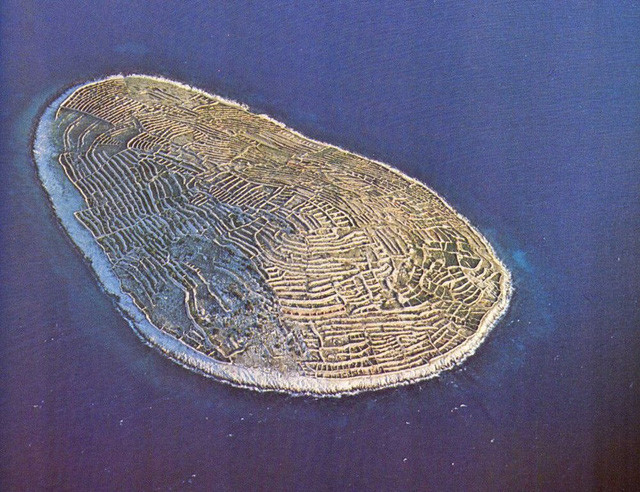 Picture 6 of The truth behind the image is the huge 'fingerprint' between the vast ocean