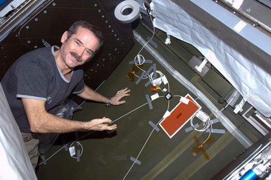 Picture 2 of The ultrasound system helps determine the gas leak point on the ISS station