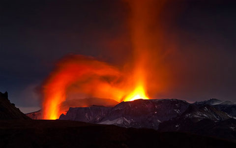 Picture 10 of The unprecedented spectacle of volcanoes in Iceland