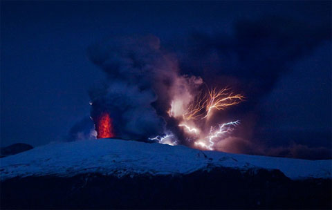 Picture 8 of The unprecedented spectacle of volcanoes in Iceland