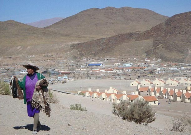 Picture 2 of The village of 'mutants' can eat poisonous drama
