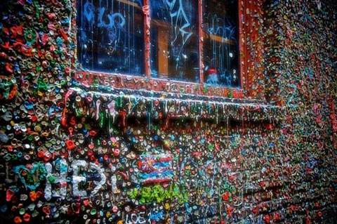 Picture 3 of The wall of gum is famous in America