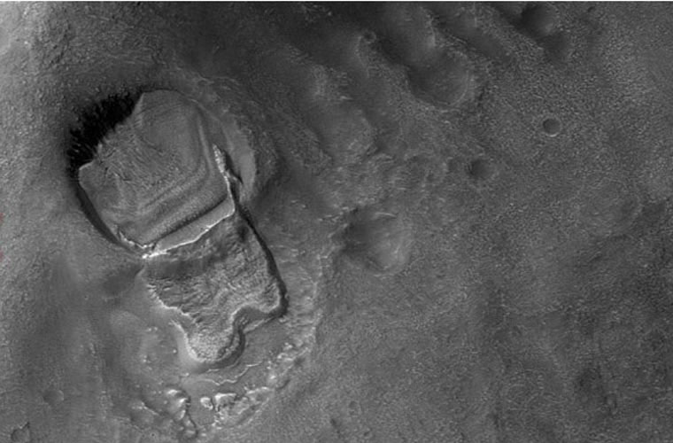 The 'weird' shapes continue to appear on Mars