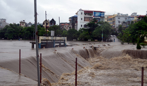 Picture 5 of The whole North is still heavy rain