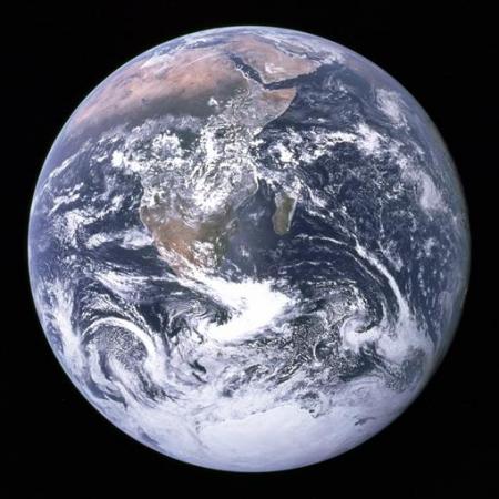 Picture 4 of The whole view of the earth from the universe