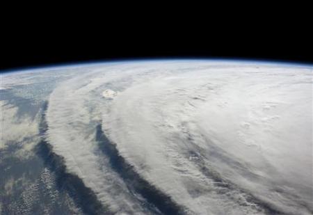 Picture 7 of The whole view of the earth from the universe