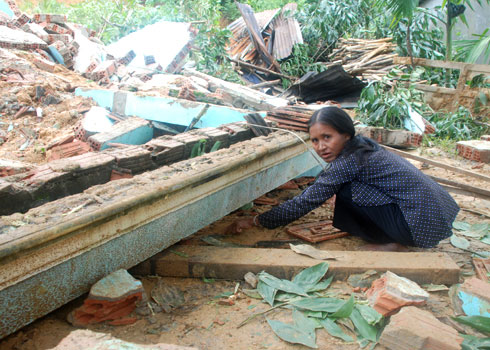 Picture 5 of The whole village collapsed because of the mountain