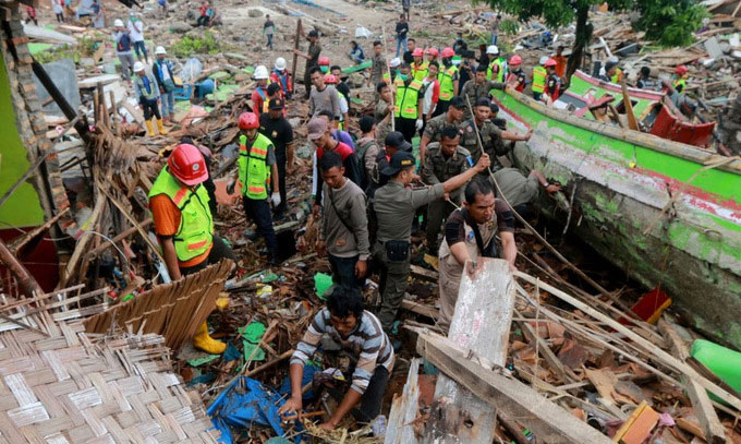Picture 6 of The wilderness scene in Indonesian town was attacked by tsunamis