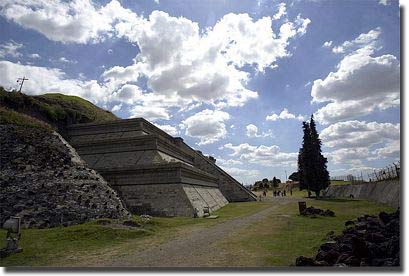 Picture 8 of The world famous pyramids
