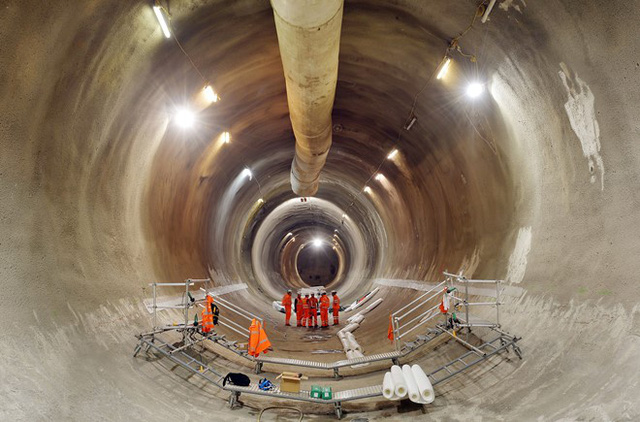 Picture 6 of The world's 9 largest super projects are under construction
