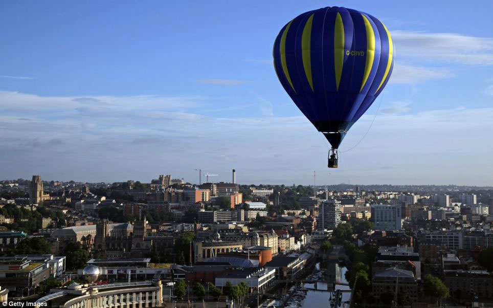 Picture 10 of The world's largest balloon balloon festival