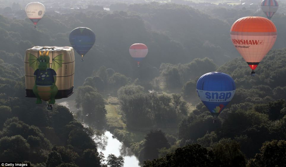 Picture 8 of The world's largest balloon balloon festival
