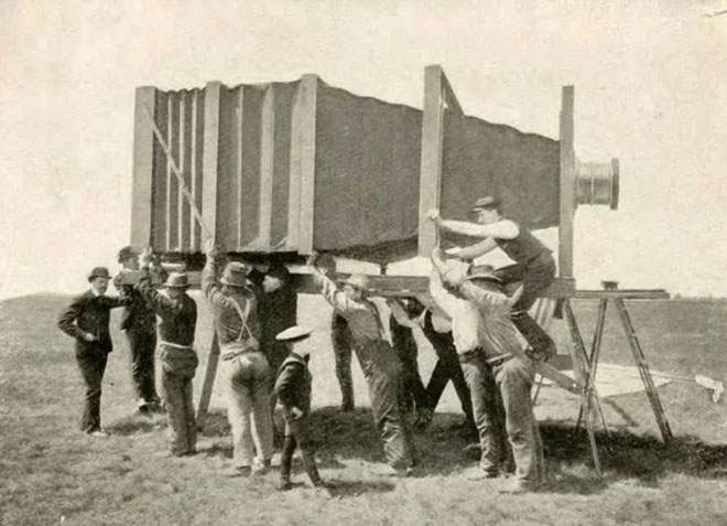 Picture 6 of The world's largest camera was created ... just to capture a panorama of a train