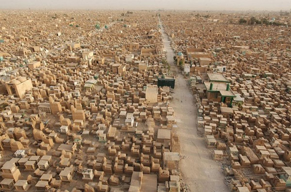 Picture 4 of The world's largest graveyard exists for more than 1,400 years