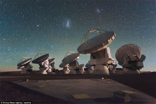Picture 1 of The world's largest telescope operates