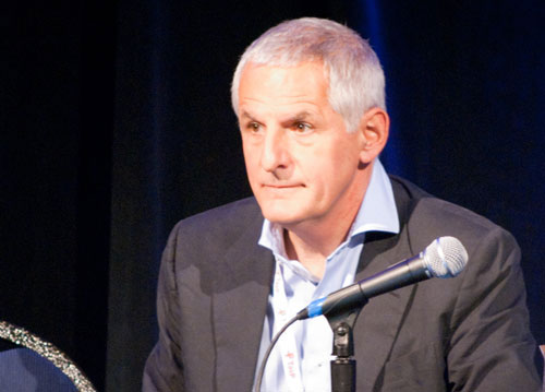 The world's leading AIDS researcher died in MH17 images 1