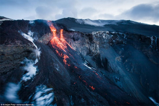 Picture 5 of The world's most dangerous parking lot