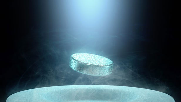 Picture 1 of The world's most powerful superconducting magnet, the size is equivalent to a toilet paper roll