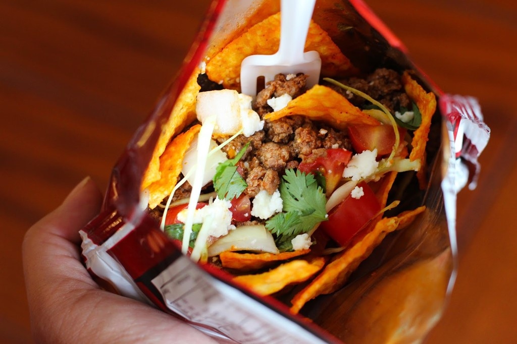 Picture 10 of The world's most strange sidewalk dishes