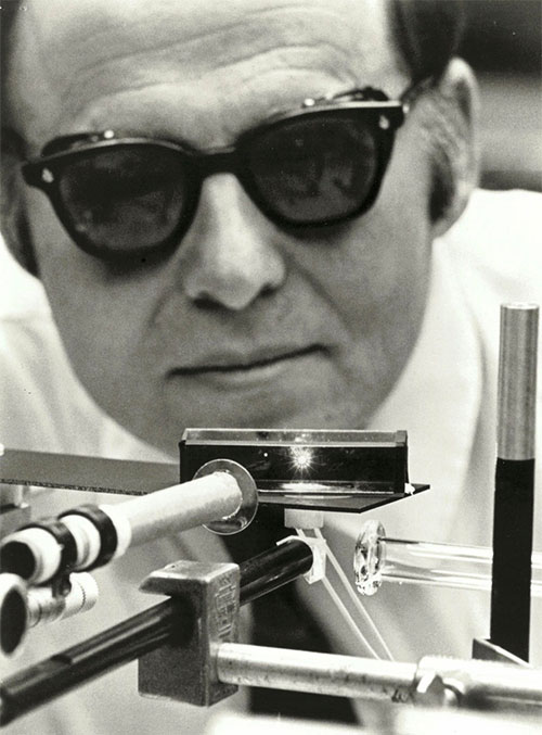 Picture 3 of The world's oldest Nobel laureate develops ultra-cheap and clean energy technology