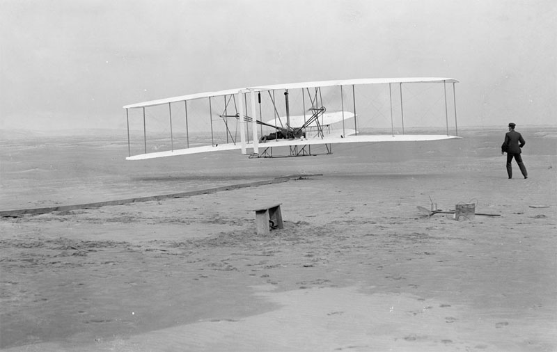 Picture 10 of The Wright brothers' first flights