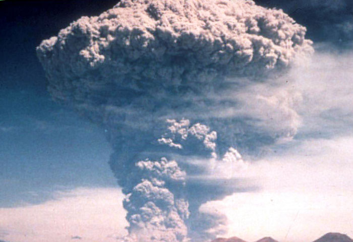 Picture 1 of There is no apocalypse because of the volcano in 2012