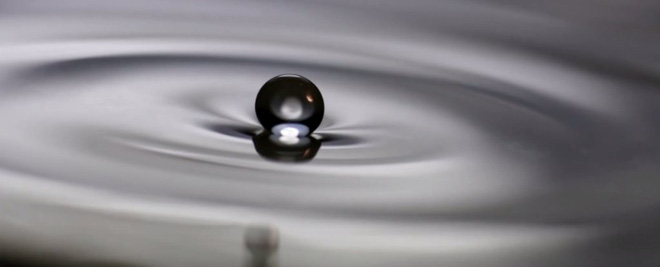 Picture 1 of There was an explanation why a water particle could roll on the water without getting together