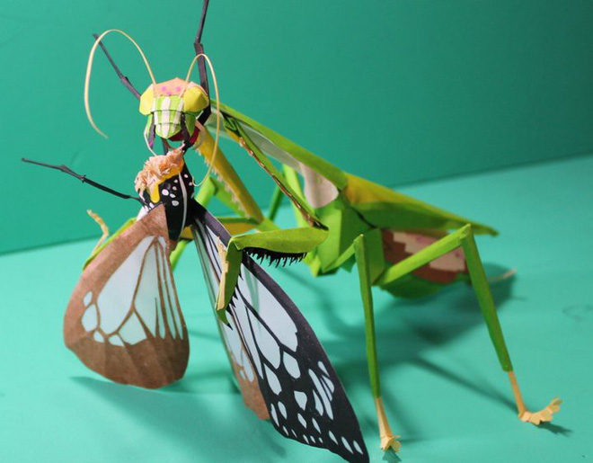 Picture 11 of These mosquitoes look so real that anyone who wants to see them wants to beat them