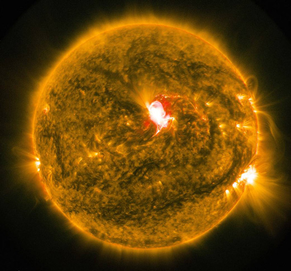 Picture 9 of These photographs amazed solar storm