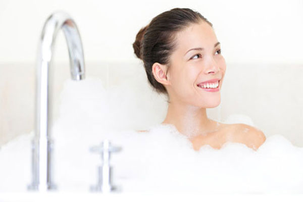 Picture 2 of Things that should and should not be done during bathing or washing