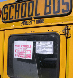 Picture 4 of This is how countries around the world find students sleeping on buses