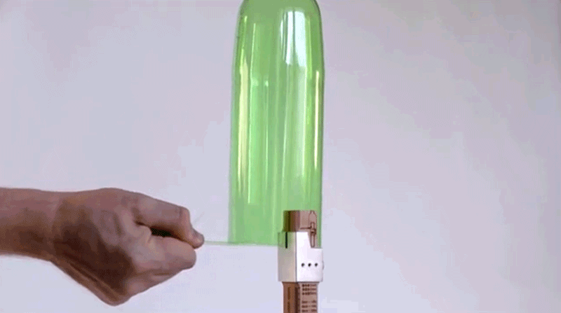 Picture 3 of This simple tool can turn plastic bottles into ropes in just a few notes
