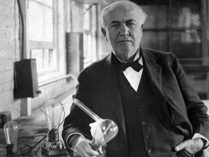 Picture 1 of Thomas Edison vs Nikola Tesla: When the merchant collapses before the madman
