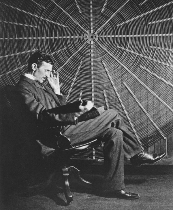 Picture 3 of Thomas Edison vs Nikola Tesla: When the merchant collapses before the madman
