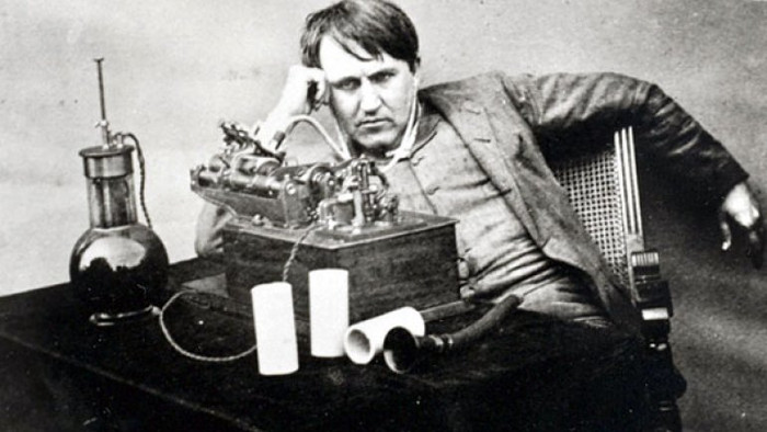 Picture 4 of Thomas Edison vs Nikola Tesla: When the merchant collapses before the madman