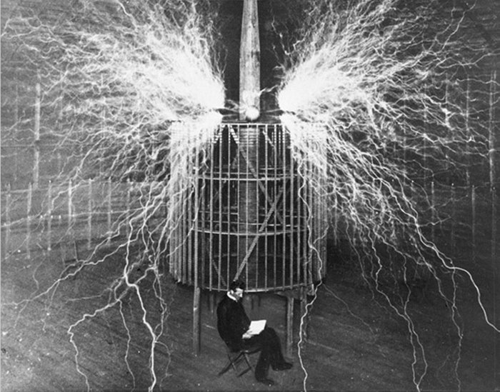 Picture 6 of Thomas Edison vs Nikola Tesla: When the merchant collapses before the madman