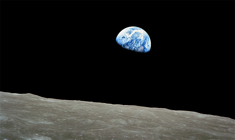 Picture 9 of Those who are lucky to see the earth from the universe, what do they think?