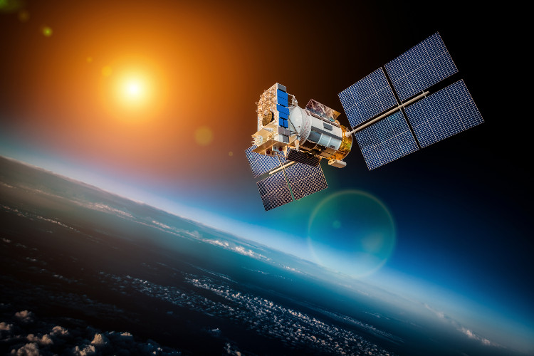 Picture 1 of Thousands of satellites on Earth orbit can crash into each other