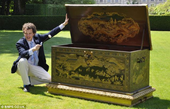 Picture 3 of Thrilling a treasure chest of 200 billion is forgotten