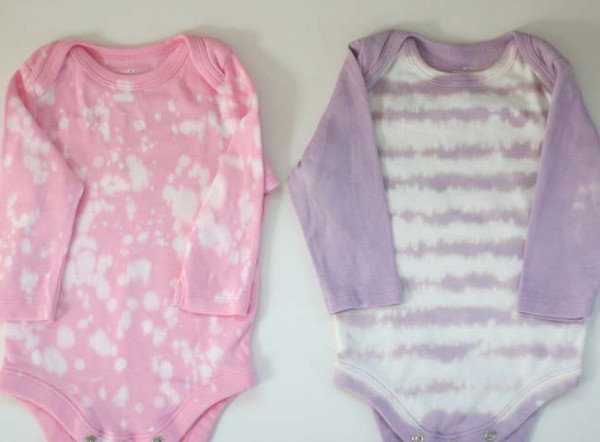 Picture 3 of Tips for 'fire fighting' clothes that are contaminated with bleach
