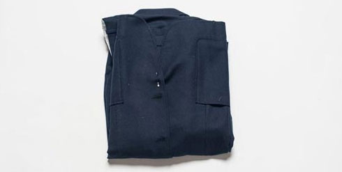 Picture 10 of Tips to fold finished clothes suitcases are not wrinkled