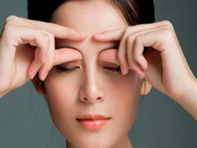 Picture 1 of Tips to reduce discomfort for people with sinusitis