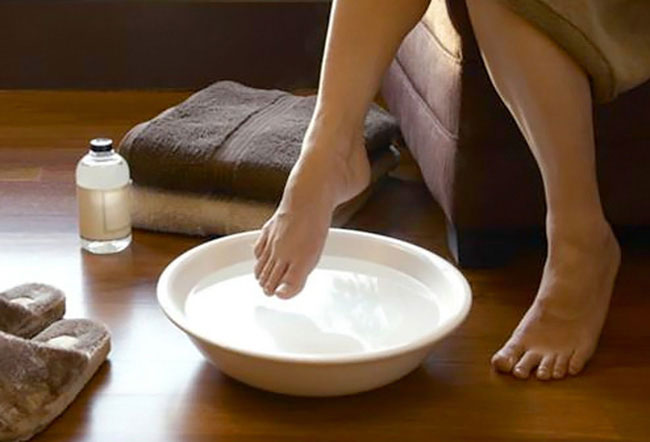 Picture 2 of Tips to treat foot and mouth water very quickly and safely