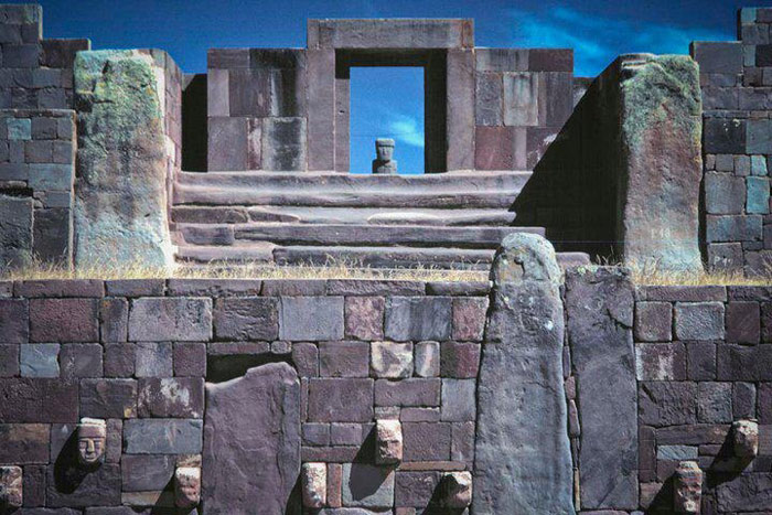 Picture 5 of Tiwanaku, the political and spiritual center in Tiwanaku culture