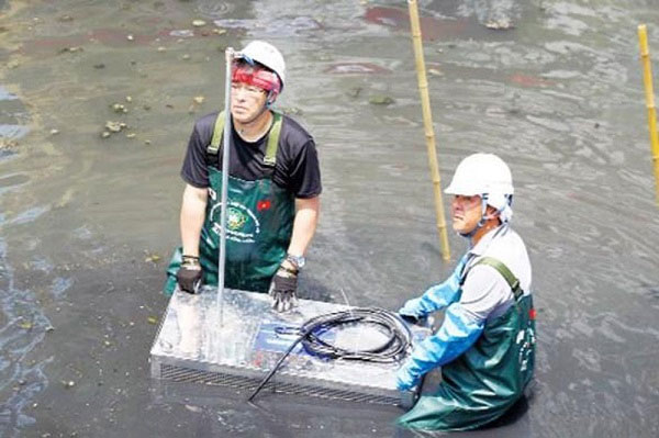 Picture 3 of To Lich River water 'revives' after a week of 'rescue'