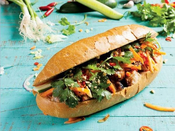 Picture 2 of Today, Vietnamese bread appears on the Google homepage of more than 10 countries around the world